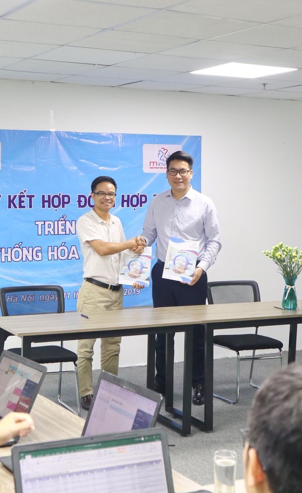 Lễ ký kế hợp tác Triển khai Hóa đơn điện tử.